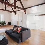Big Loft 100M From Beach